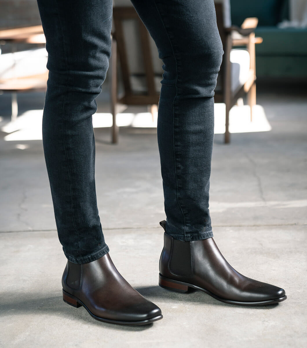 Men’s Boots | BLACK Plain Toe Chelsea Boot | Florsheim Barret